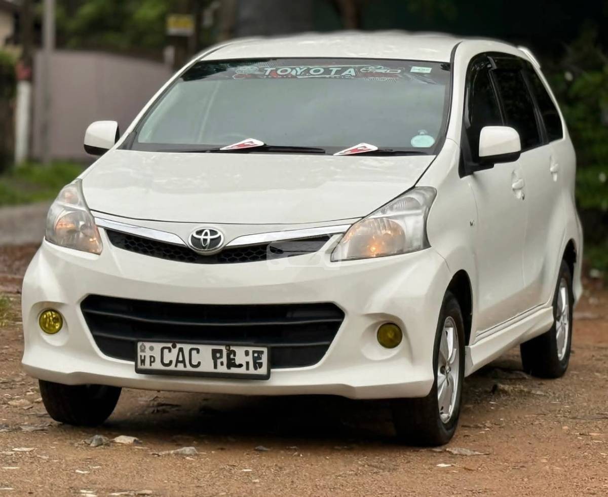 Image Toyota Avanza 2014
